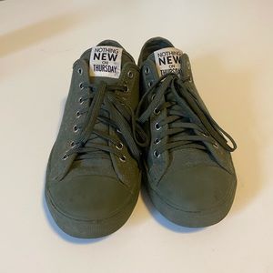 Nothing New Forest Green Sneaker Collab